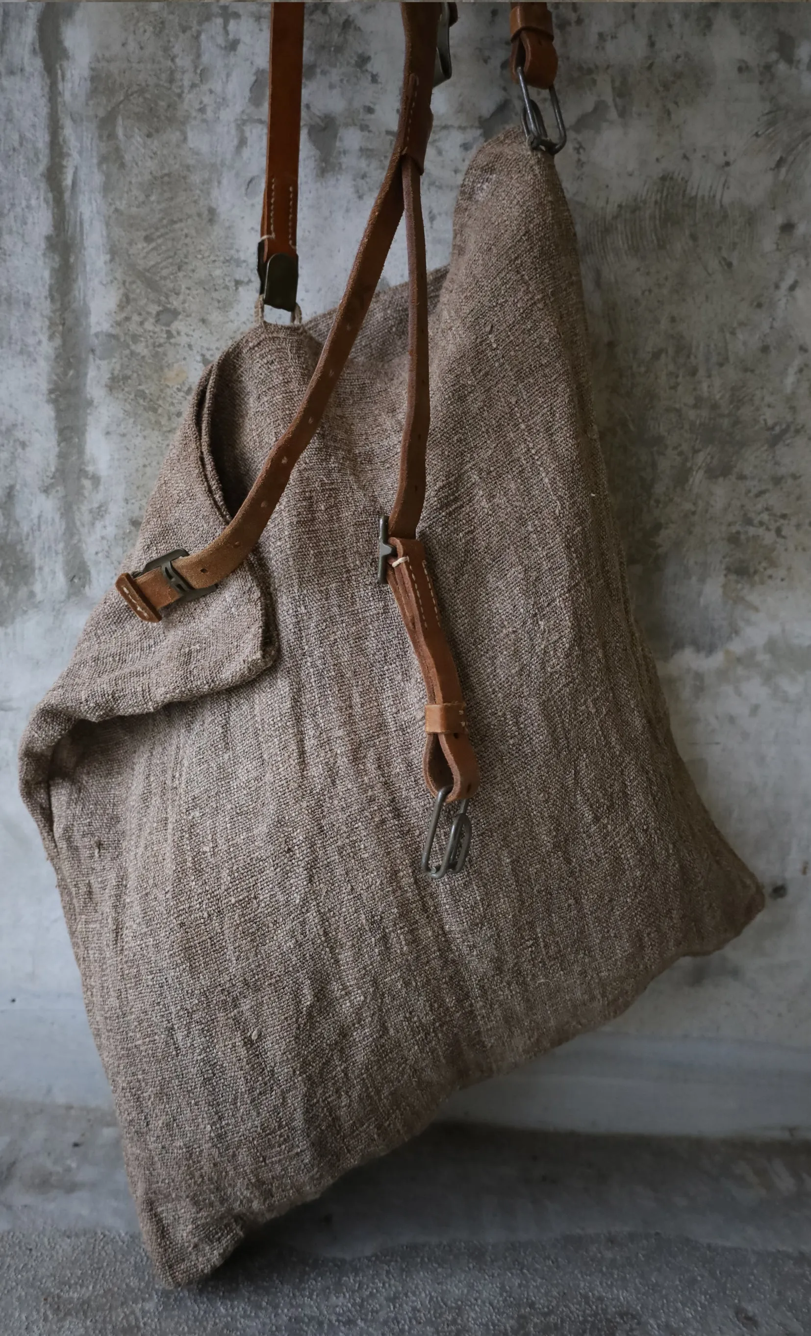 HANDWOVEN HEMP KNAPSACK