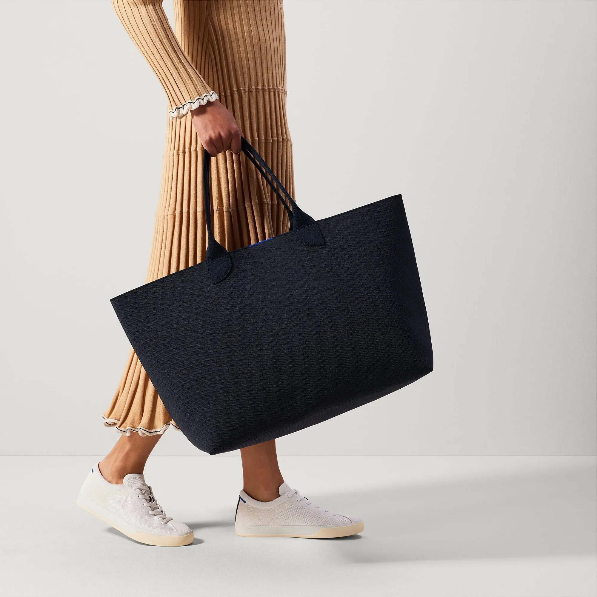 The Lightweight Mega Tote - Navy Twill